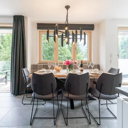 Penthouse Schmittenblick 5 펜션 *